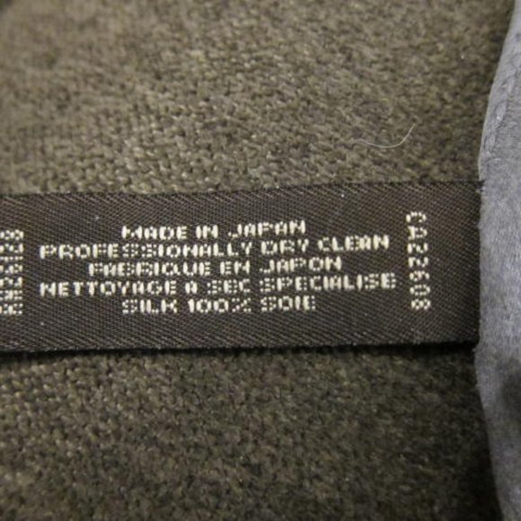 Authentic COACH Signature C Silk Scarf - Picture 2 of 3